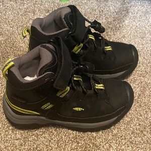 KEEN Kids Black and Yellow Outdoor Ankle Boots